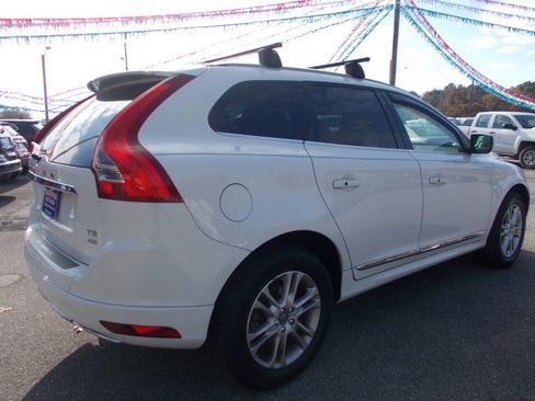 Used 2015 Volvo XC60 T5 image 3