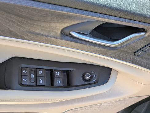 Used 2022 Jeep Grand Cherokee L Limited image 19