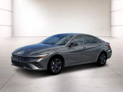 New 2026 Hyundai Elantra Sport FWD image 2