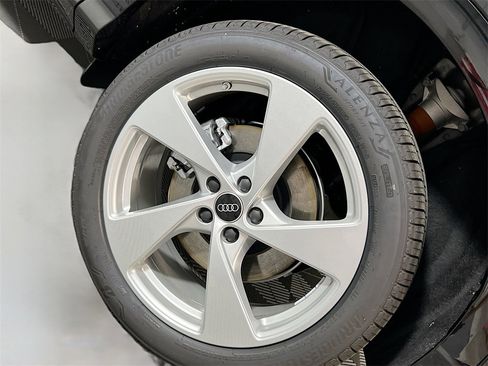 New 2025 Audi Q5 2.0T Premium Plus image 32