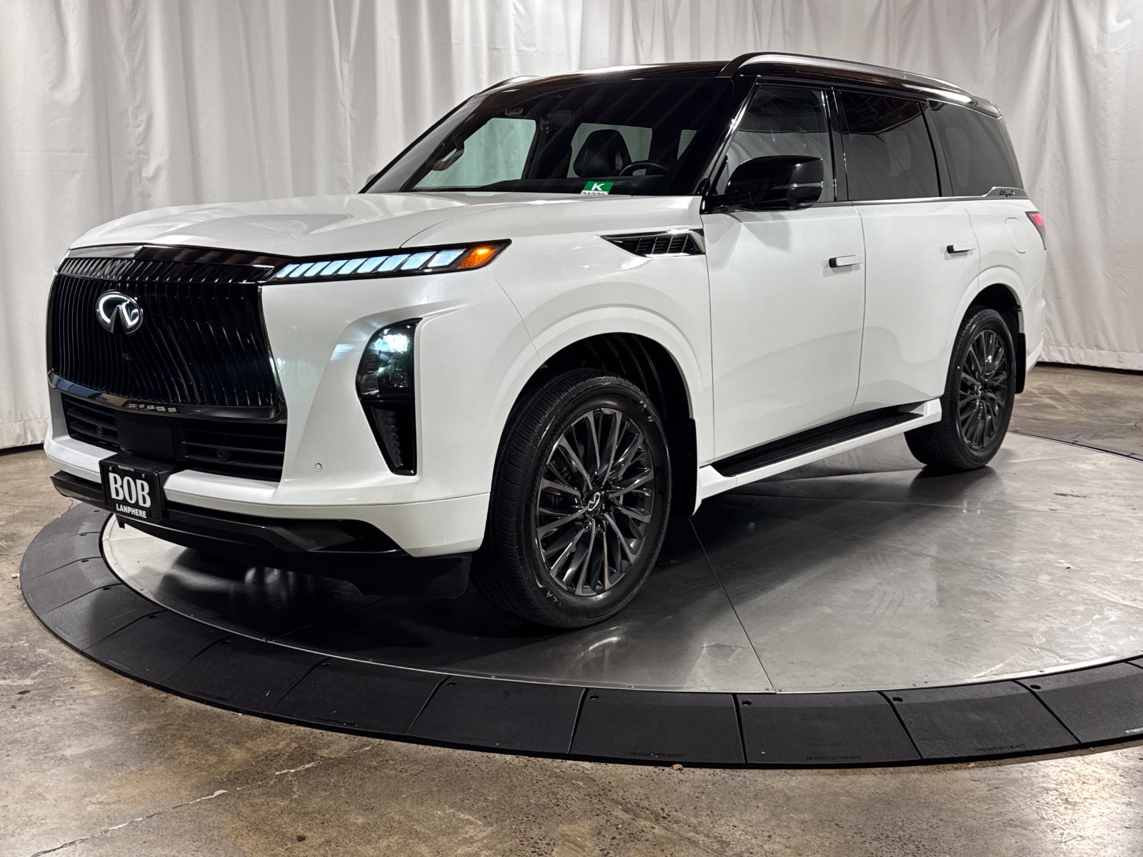 Certified 2026 INFINITI QX80 Autograph w/ Premium Cargo Package AWD/4WD image 1