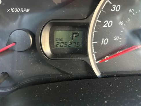 Used 2013 Toyota Sienna L w/ Towing Pkg FWD image 34