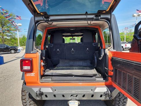 Used 2018 Jeep Wrangler Unlimited Rubicon image 4