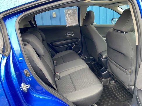 Used 2022 Honda HR-V EX image 29