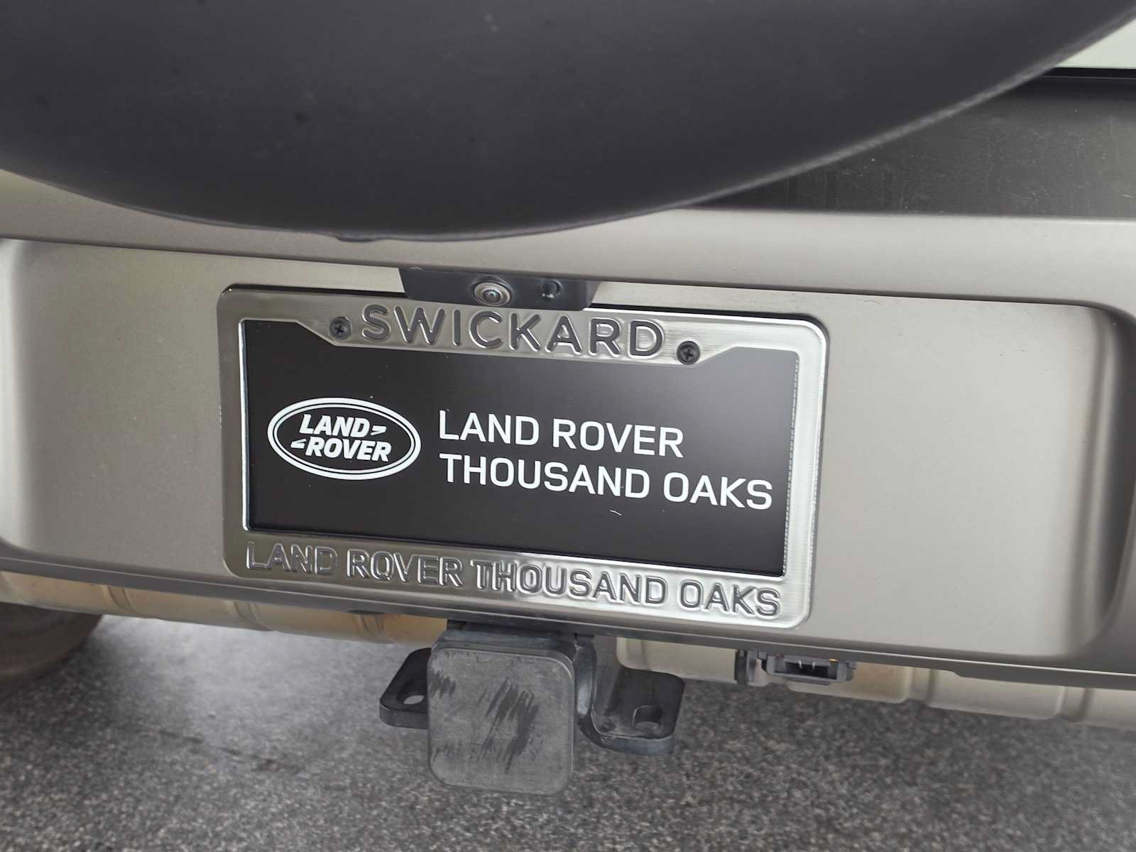 Used 2024 Land Rover Defender 110 X-Dynamic SE AWD/4WD image 13