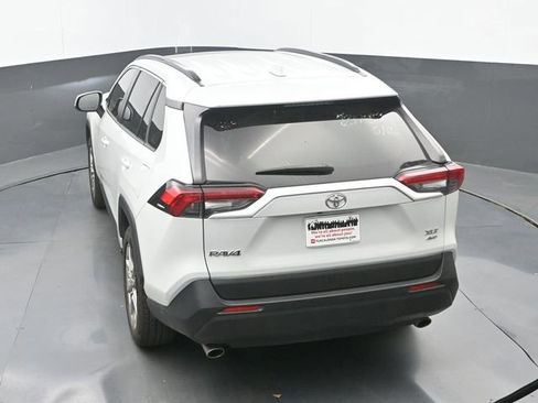 Used 2023 Toyota RAV4 XLE Premium AWD/4WD image 15
