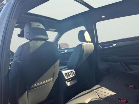 New 2026 Volkswagen Atlas Cross Sport SEL R-Line image 12