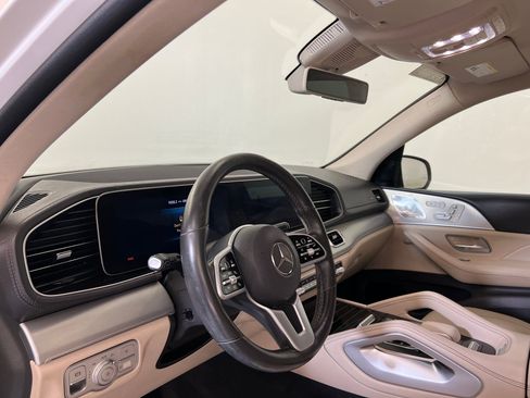 Used 2020 Mercedes-Benz GLS 450 4MATIC image 4