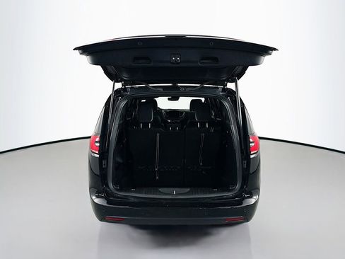 Used 2024 Chrysler Pacifica Touring-L w/ S Appearance Package FWD image 27