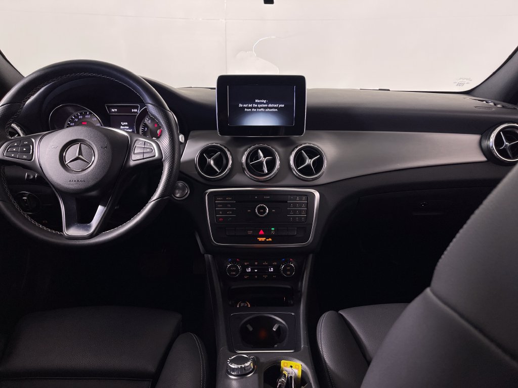 Used 2017 Mercedes-Benz GLA 250 image 14