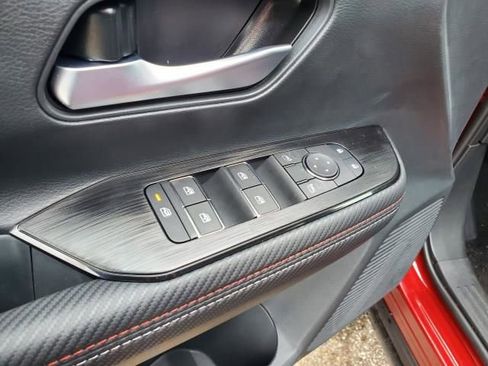 New 2026 Nissan Kicks SR image 20