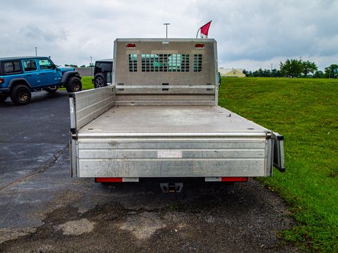 Used 2019 Ford Transit 250 138 RWD image 6
