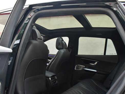Used 2023 Mercedes-Benz EQE 500 4MATIC SUV image 15