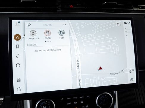 Used 2023 Land Rover Range Rover SE image 15