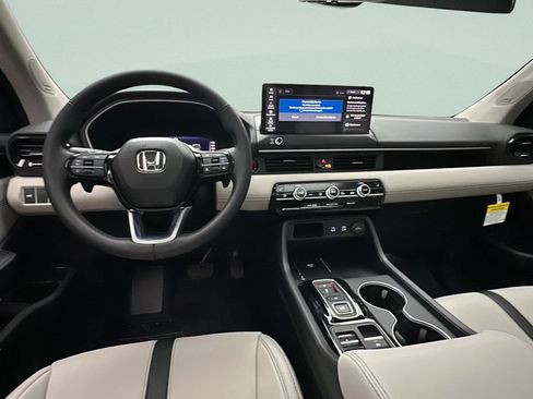 New 2026 Honda Pilot Touring image 27