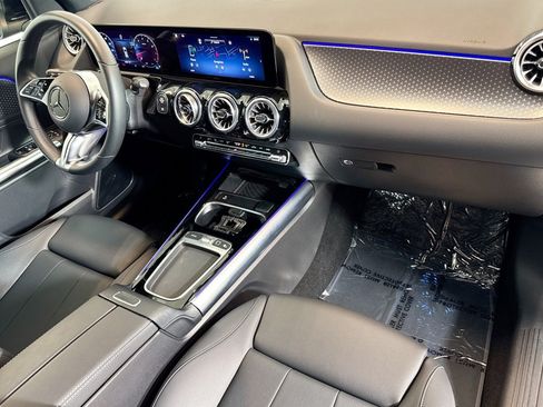 Certified 2025 Mercedes-Benz GLA 250 image 27