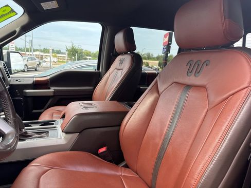 Used 2018 Ford F150 King Ranch w/ Equipment Group 601A Luxury AWD/4WD image 2