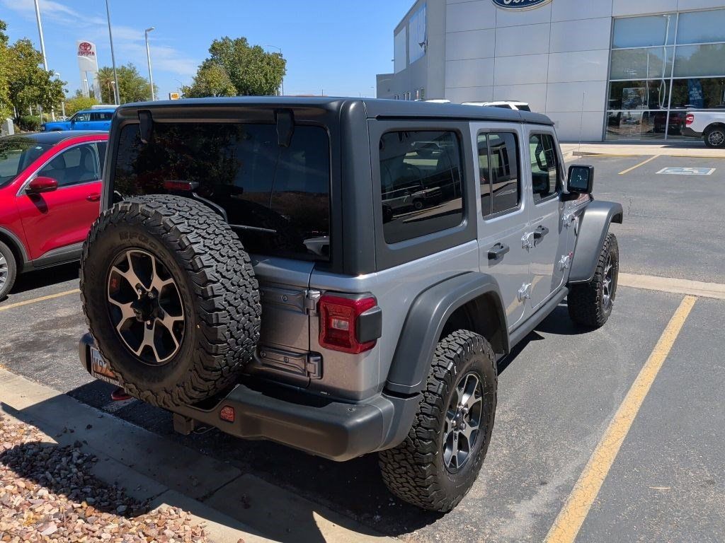 Used 2018 Jeep Wrangler Unlimited Rubicon AWD/4WD image 3