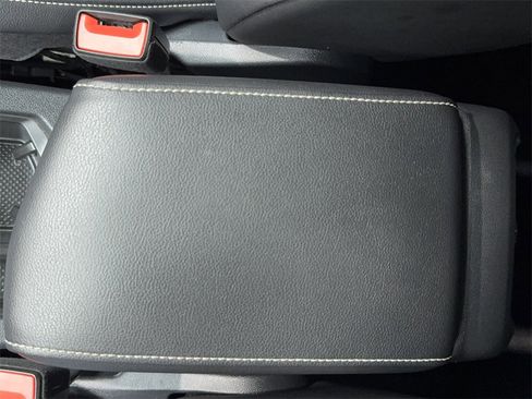 Used 2024 Volkswagen Tiguan SE R-Line image 34