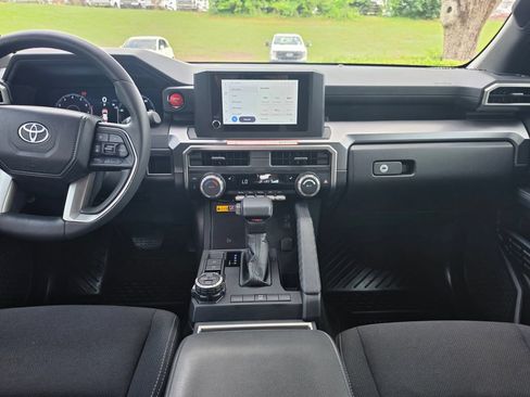 Used 2025 Toyota 4Runner TRD Off-Road AWD/4WD image 15