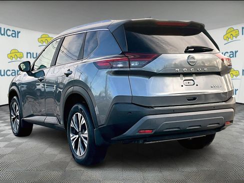 Used 2023 Nissan Rogue SV w/ SV Premium B Package image 4
