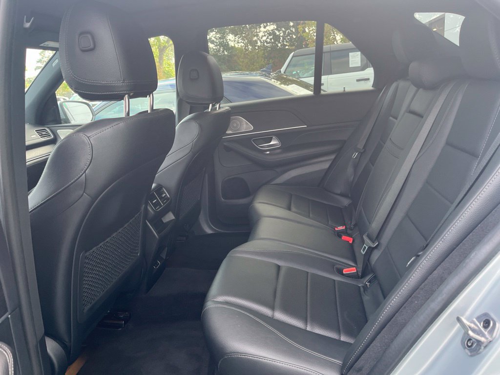 Used 2024 Mercedes-Benz GLE 450 4MATIC w/ AMG Line Exterior image 11