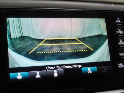 Used 2019 Honda Accord Touring image 24