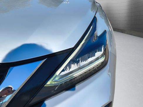 Used 2021 Nissan Murano SV image 13