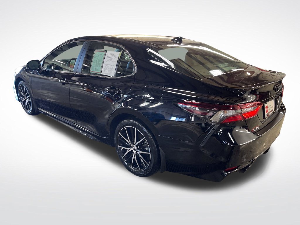 Certified 2024 Toyota Camry SE w/ Cold Weather Package AWD/4WD image 3