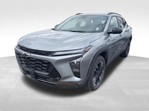 Used 2025 Chevrolet Trax ACTIV image 1