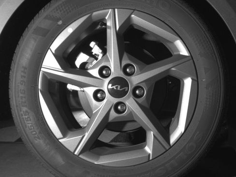 Used 2025 Kia K4 LXS image 15