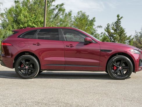 Used 2017 Jaguar F-PACE S image 5