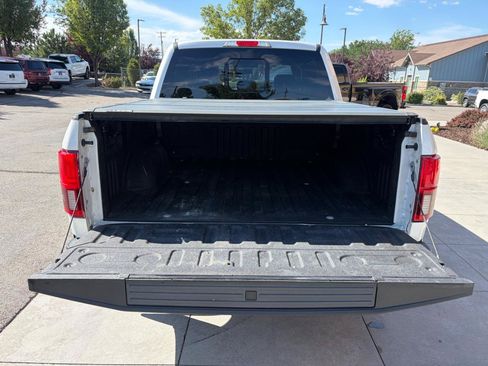 Used 2018 Ford F150 Platinum w/ Technology Package AWD/4WD image 34