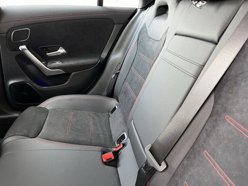 Used 2025 Mercedes-Benz CLA 250 4MATIC image 51