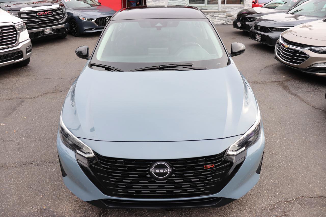Used 2025 Nissan Sentra SR w/ Midnight Edition FWD image 9