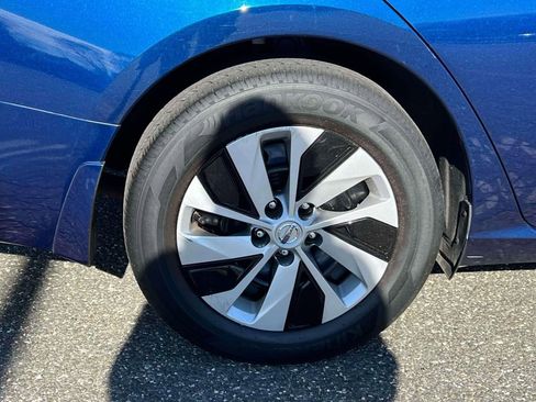 Certified 2022 Nissan Altima 2.5 S image 9