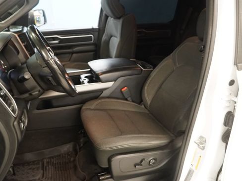 Used 2020 RAM 1500 Big Horn AWD/4WD image 3