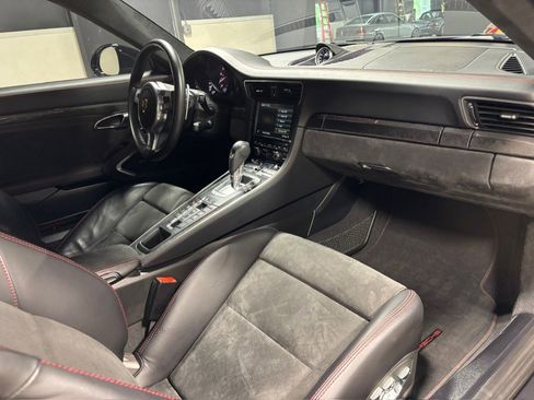 Used 2016 Porsche 911 GT3 RS image 24