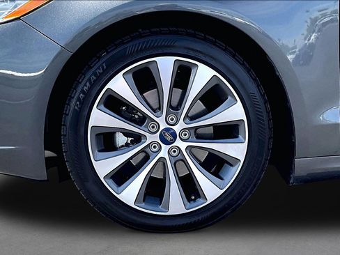 Used 2019 Ford Fusion SE AWD/4WD image 8