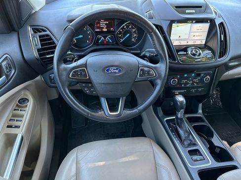 Used 2017 Ford Escape Titanium FWD image 13