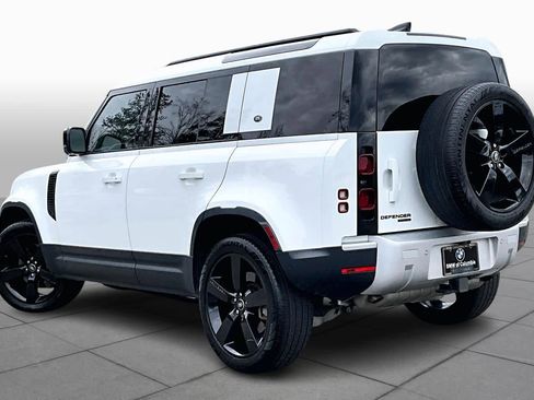 Used 2020 Land Rover Defender 110 HSE image 12