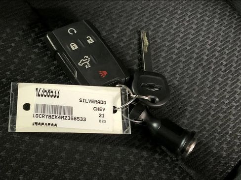 Used 2021 Chevrolet Silverado 1500 Custom image 13