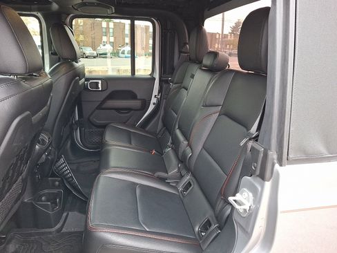 Used 2021 Jeep Gladiator Rubicon image 10