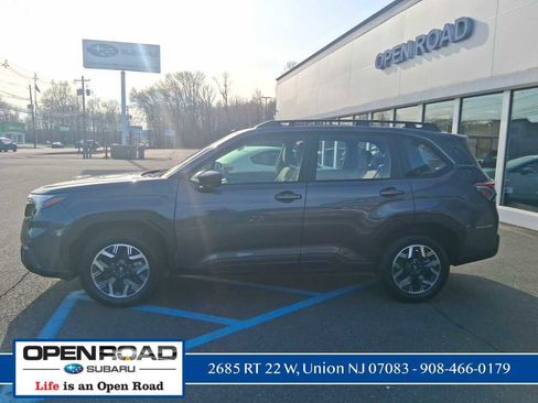 Used 2025 Subaru Forester image 4