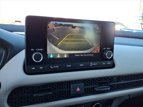 Used 2025 Honda HR-V LX image 8