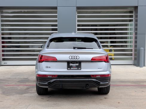 Certified 2025 Audi Q5 2.0T Premium Plus image 8