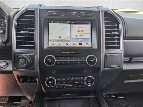 Used 2019 Ford Expedition Platinum RWD image 15