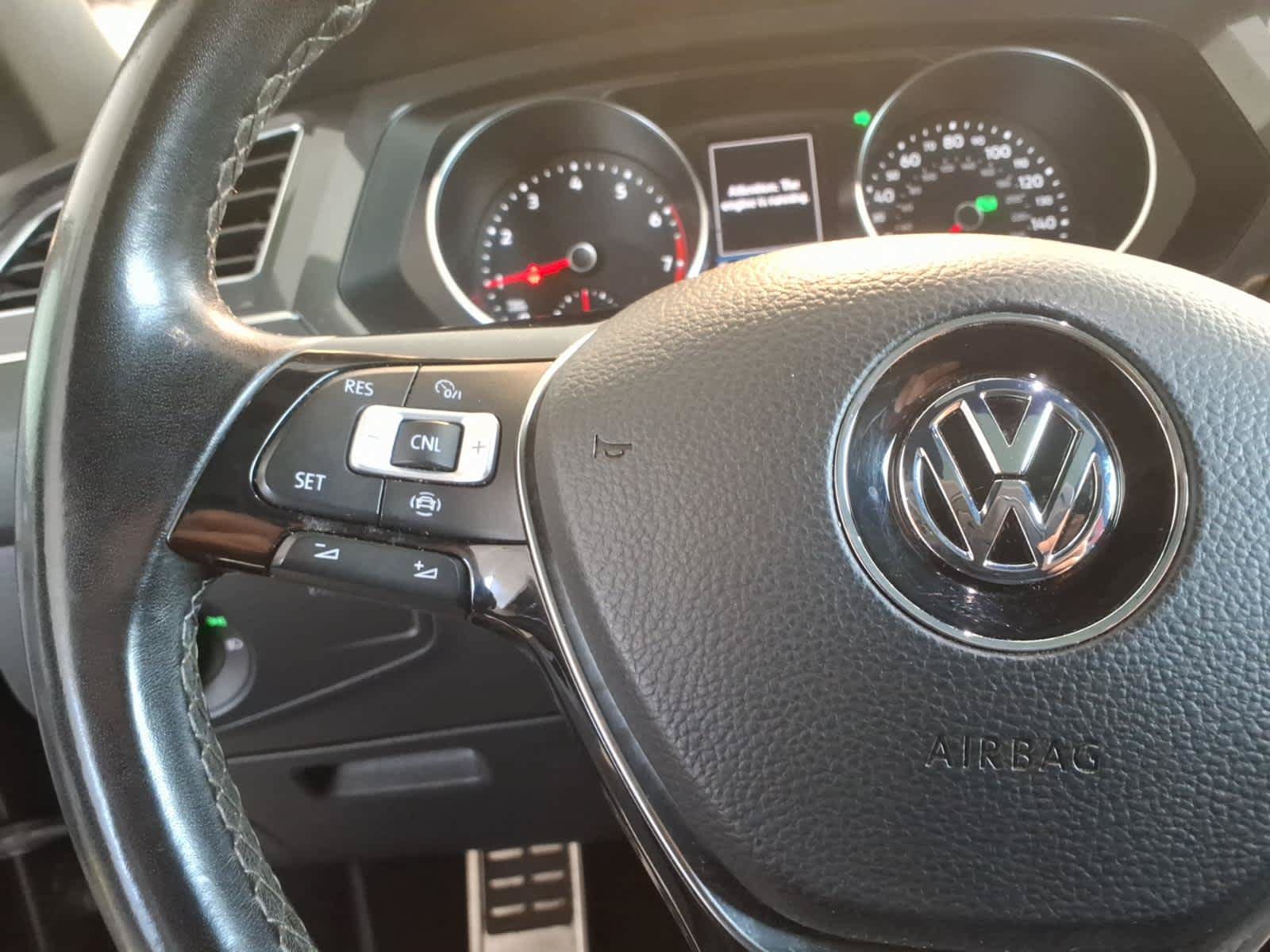 Used 2020 Volkswagen Tiguan SE R-Line AWD/4WD image 21