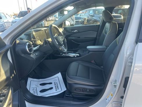 New 2026 Chevrolet Trax ACTIV w/ Driver Confidence Package FWD image 17