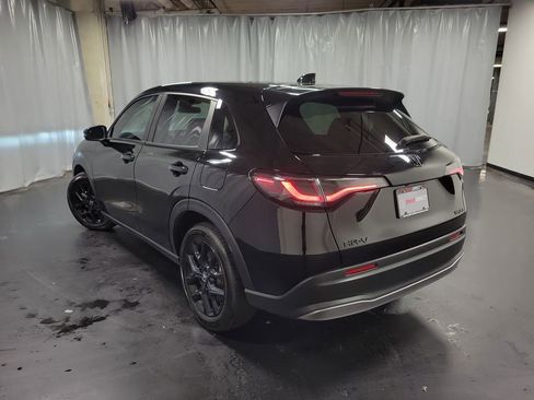 Used 2025 Honda HR-V Sport image 6